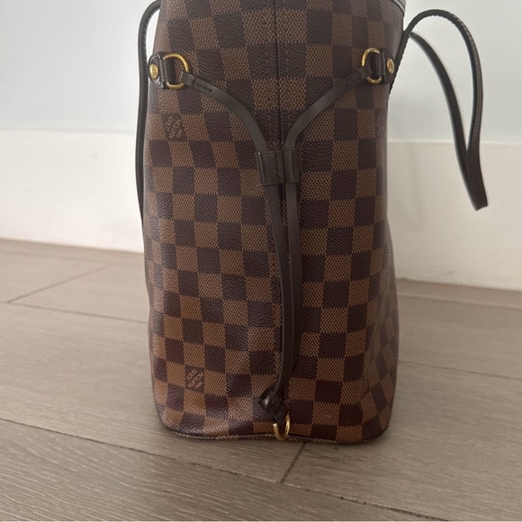 Louis Vuitton Purse - Brown - Picture 6 of 6
